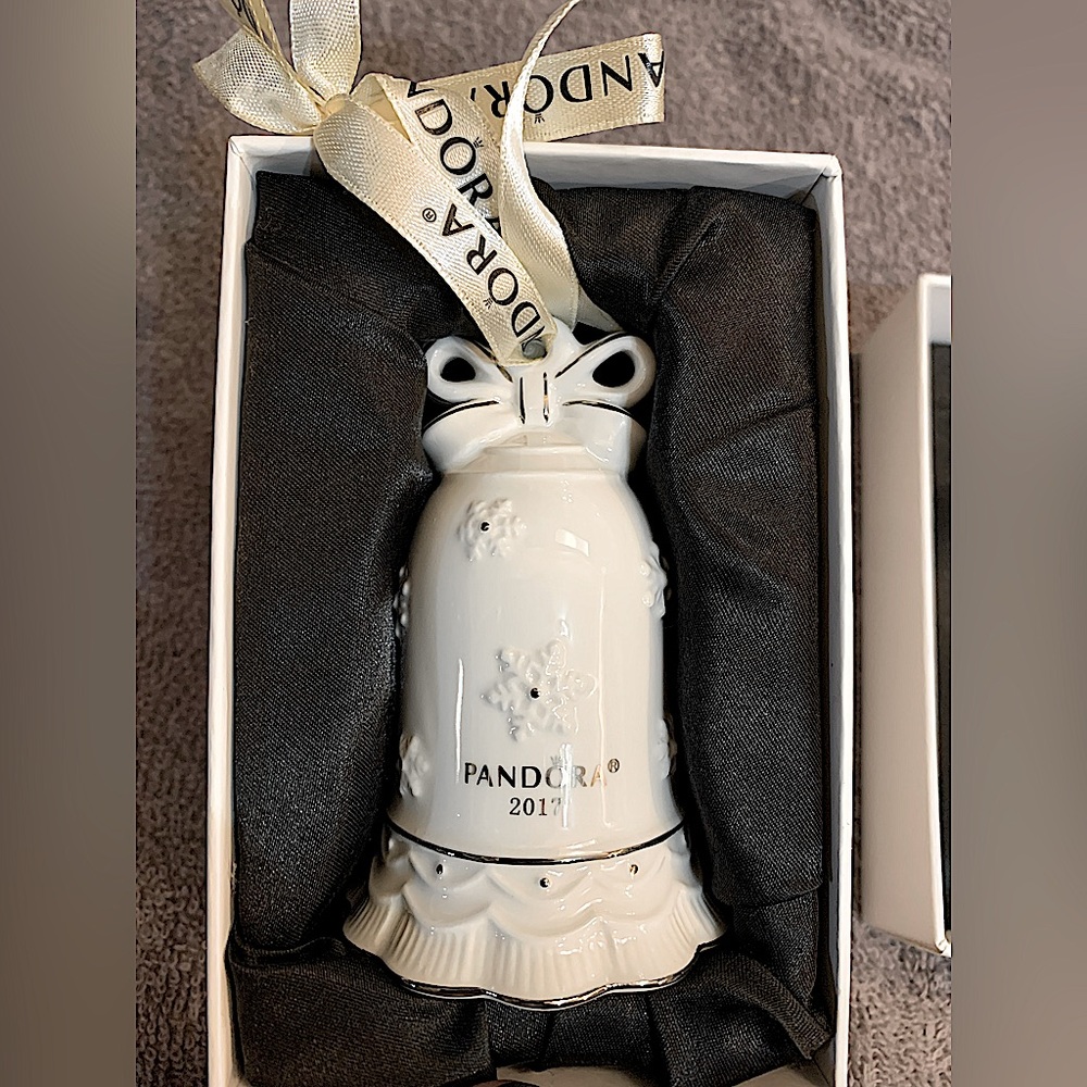 Pandora Limited Edition Bell Ornament
